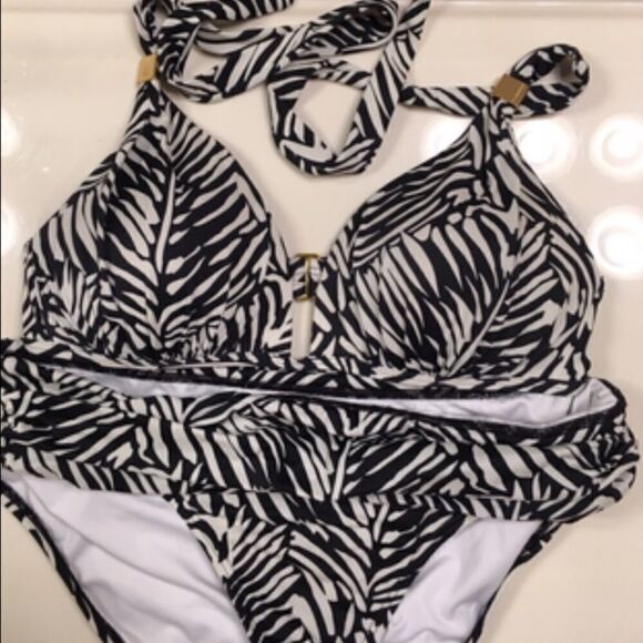 Victoria's Secret Lightly Padded Zebra Bikini - Picture 1 of 2